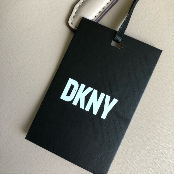 DKNY Bryant MD Tote, NWT - Picture 6 of 7